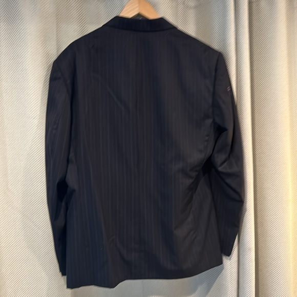 PTP 25 inches length 32 inches black pink striped jacket. - Picture 15 of 16